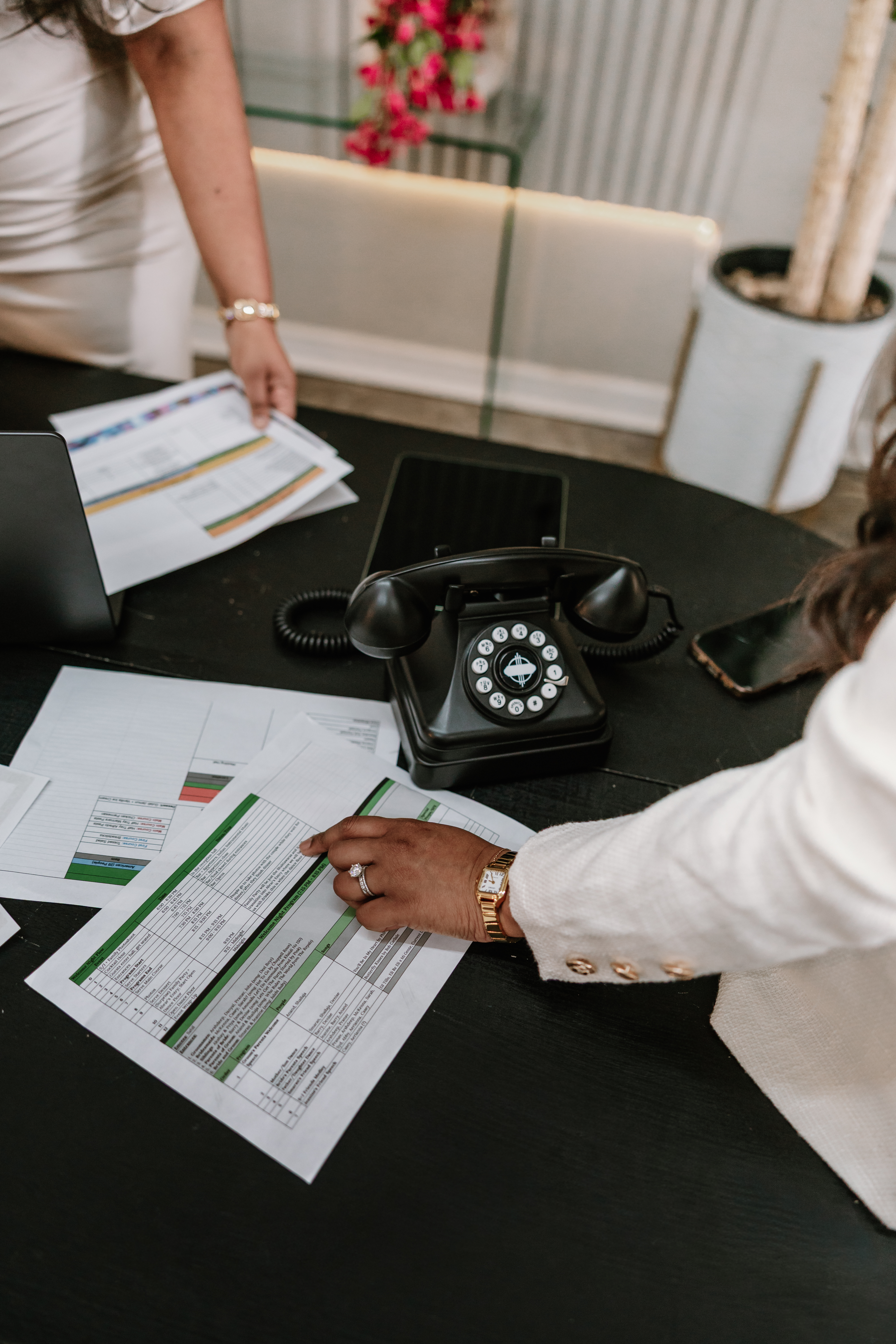 The Little Sister - Day-Of Coordination